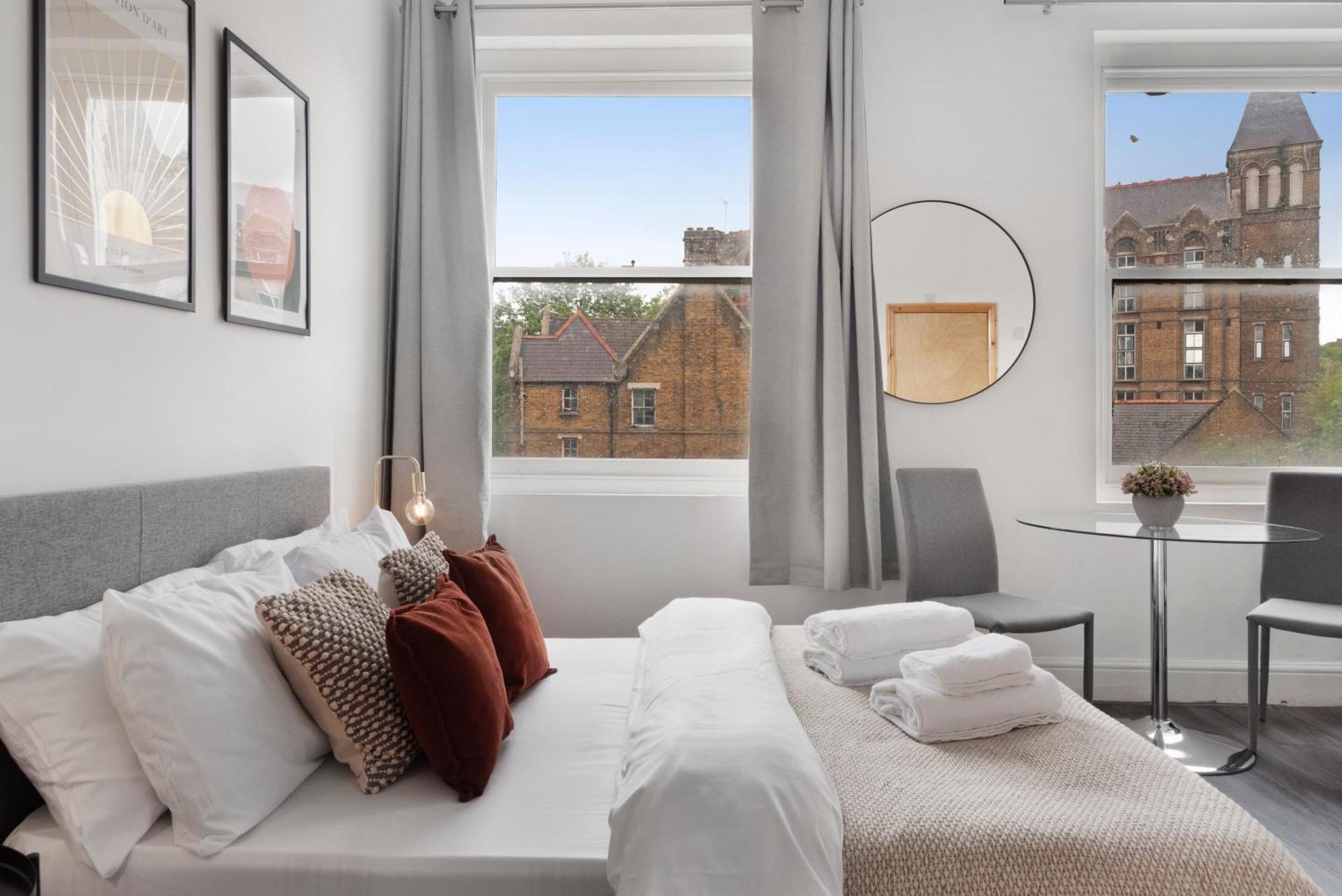 Archway Station Studios London Room photo